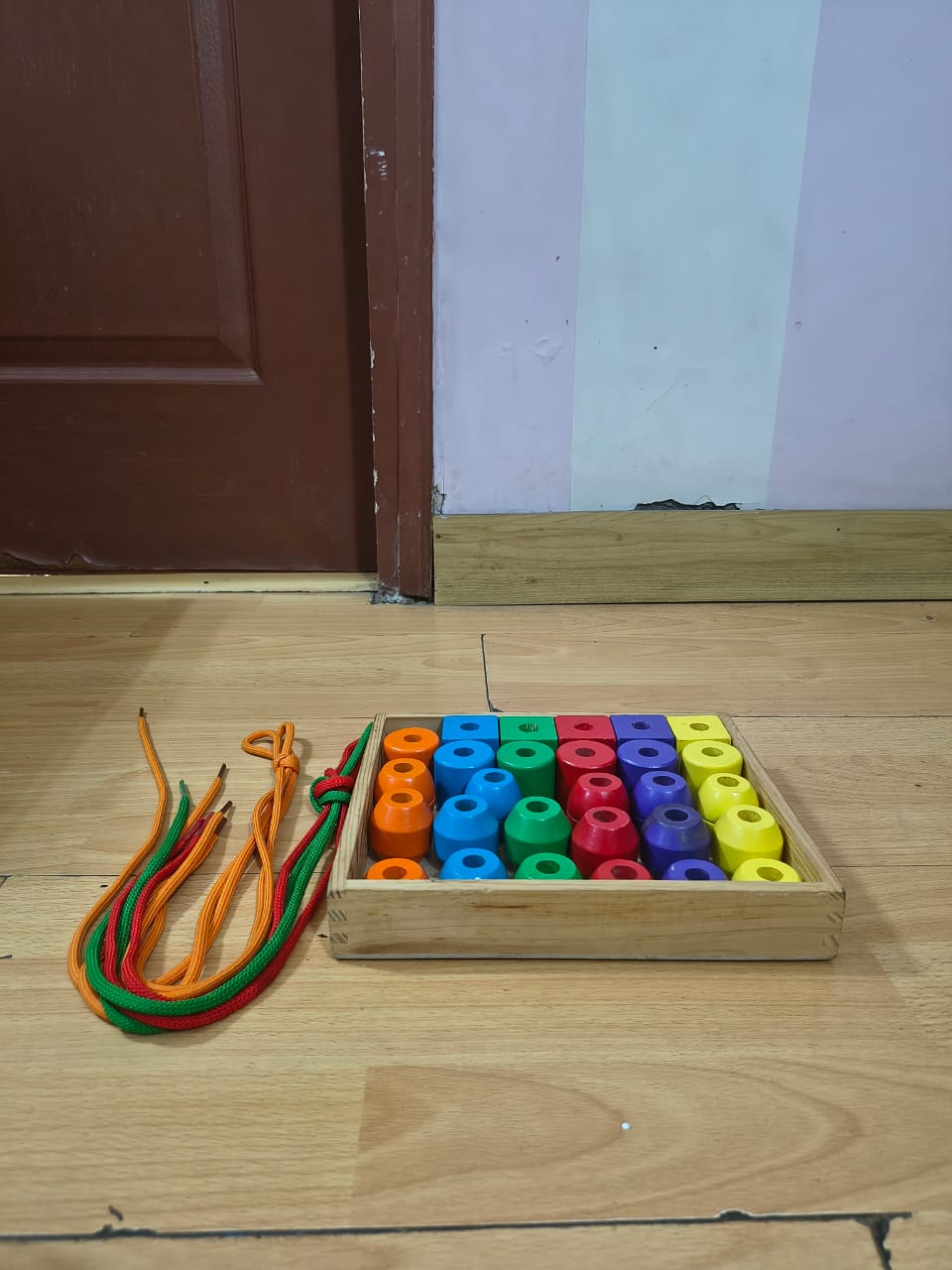 Melissa & Doug Building Block Primary Lacing Beads