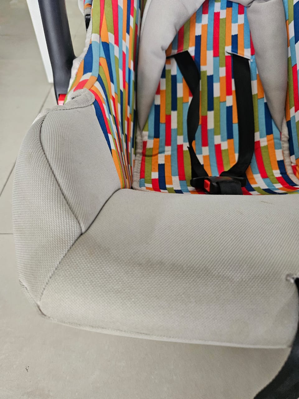 Mee Mee Cozy Baby Carry Cot Cum Car Seat