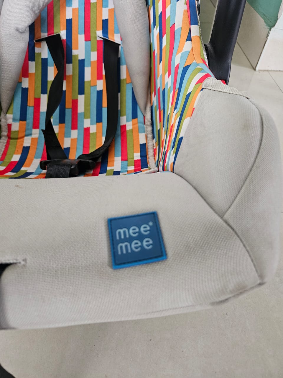 Mee Mee Cozy Baby Carry Cot Cum Car Seat