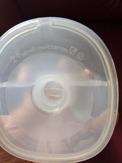 Mom Med S21 Wearable Cups Breast Pump