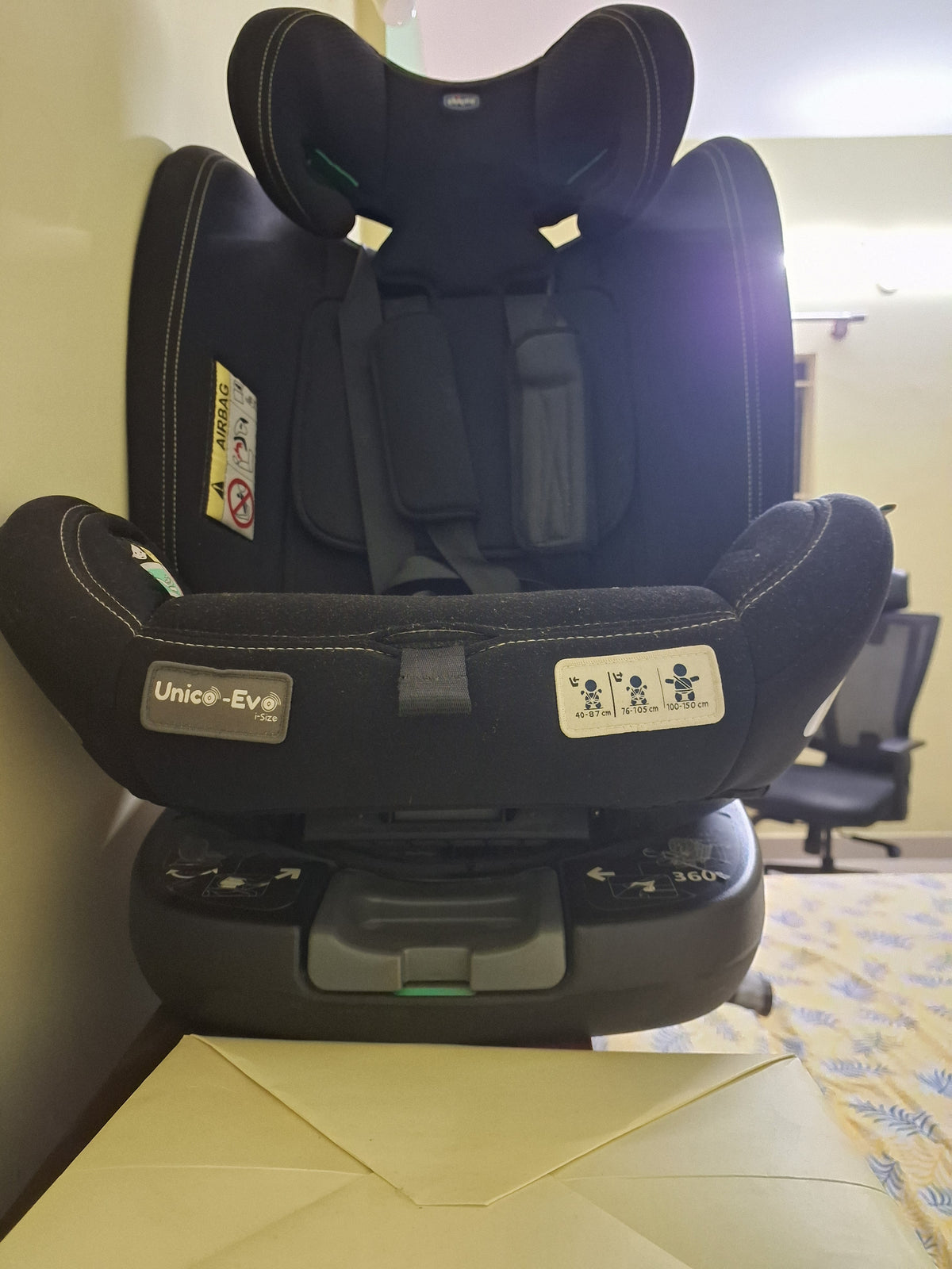 Chicco Unico Evo i-Size Car Seat