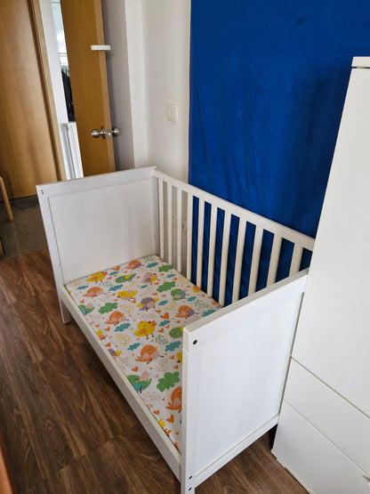 IKEA Height adjustable Baby Crib with mattress, mattress protector and fitted bedsheet