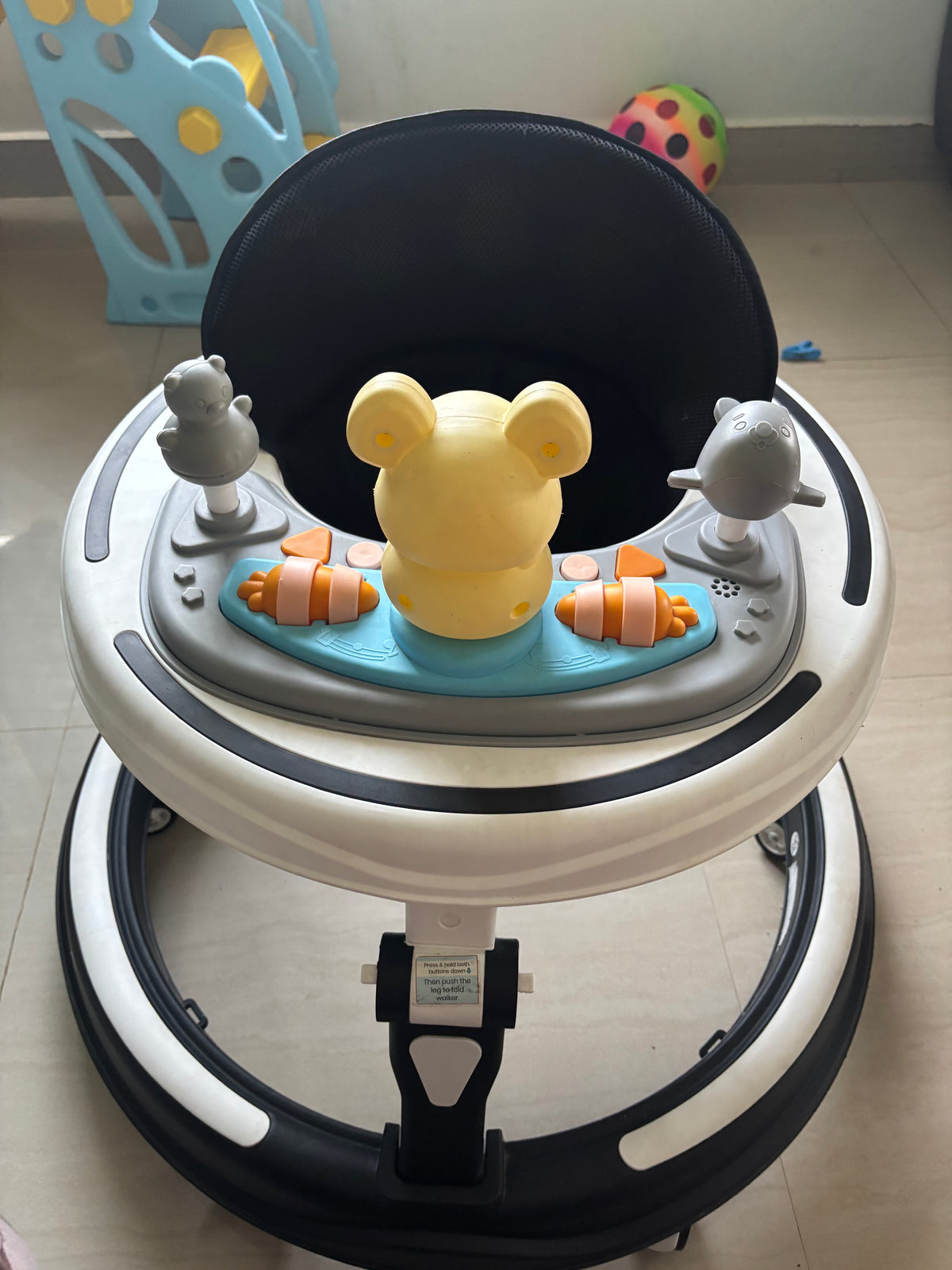 Star and Daisy adjustable baby walker Baby Walker