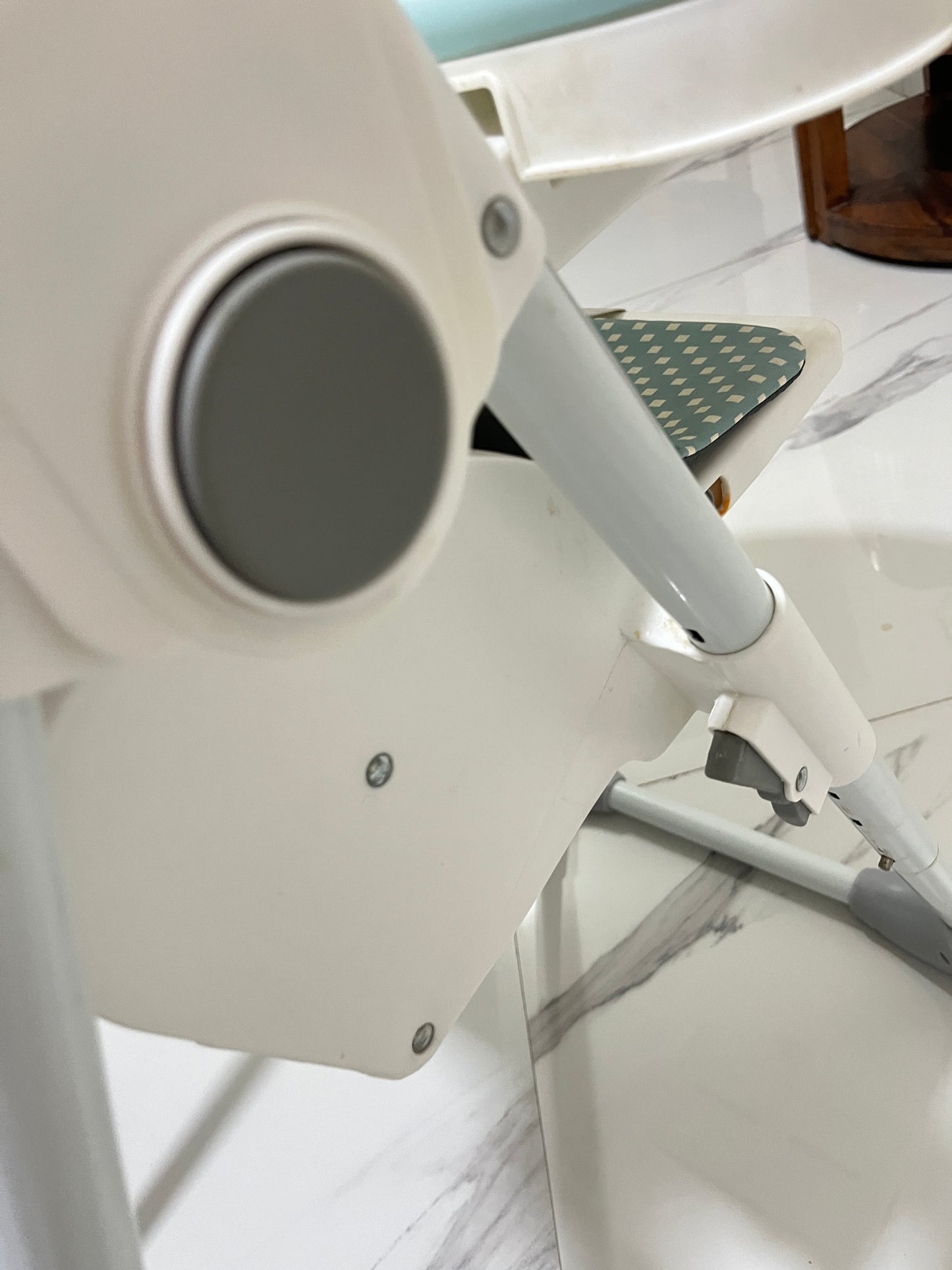 R for Rabbit Marshmallow Lite High Chair