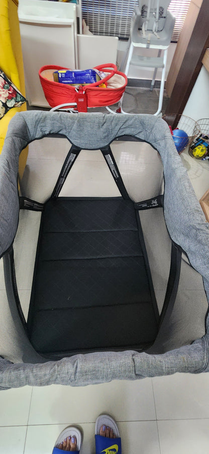 Nuna SENA Aire Travel Cot & Playard