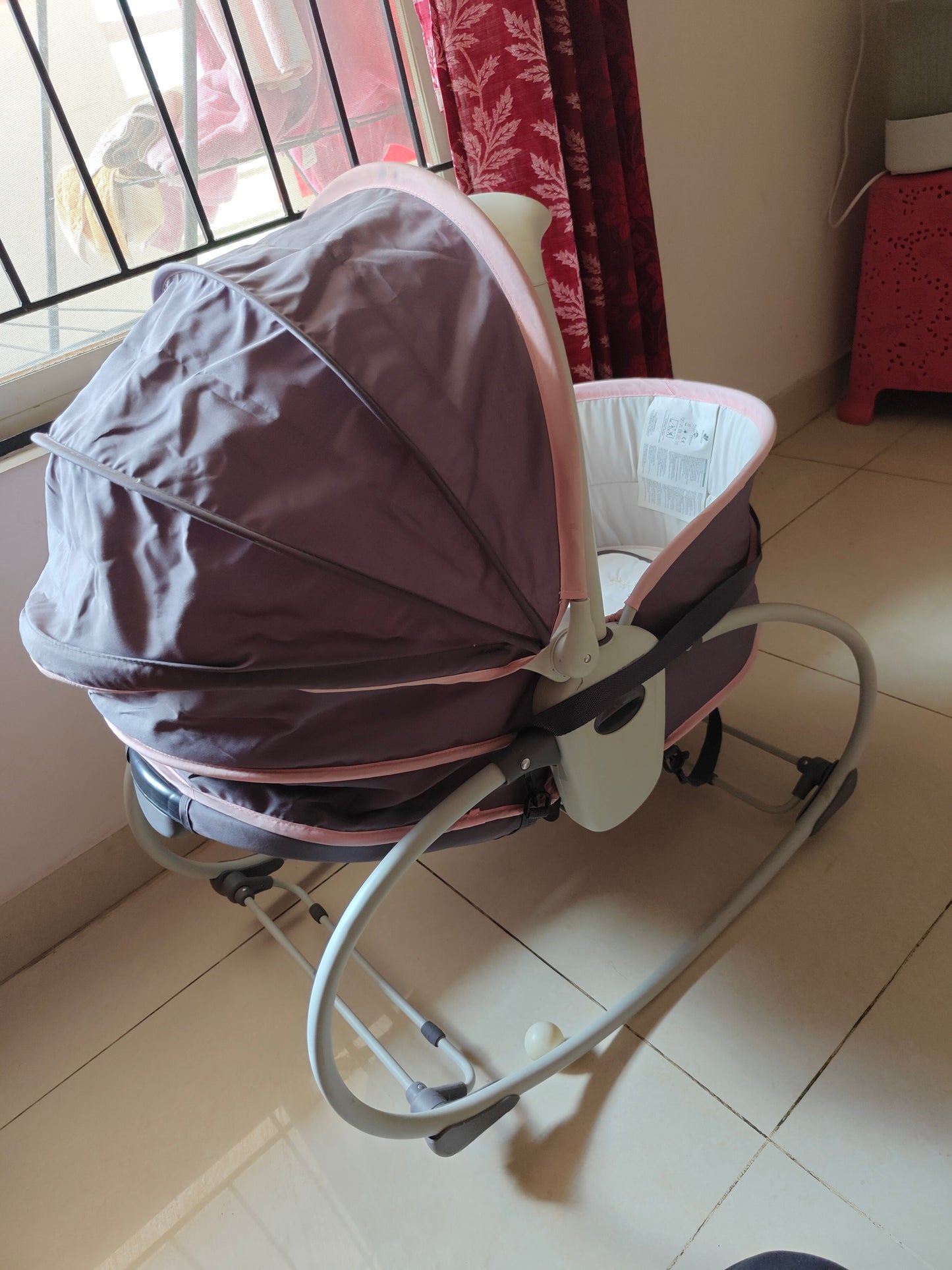 Mastela 5-in-1 Rocker / Swing