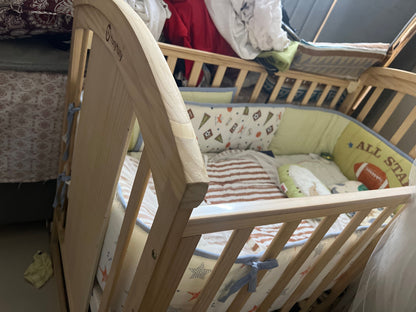 Huny huny  Baby bed and rocker 2in 1