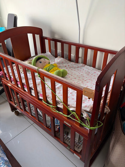 Babyhug Florence 3-in-1 Baby cot