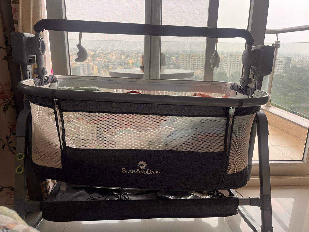 Star and Daisy Electric Baby Cot