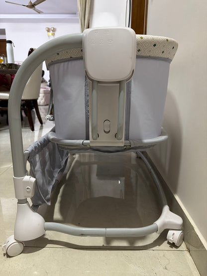 StarAndDaisy x Mastela Deluxe 3-in-1 Baby Bassinet Bassinet / Cradle