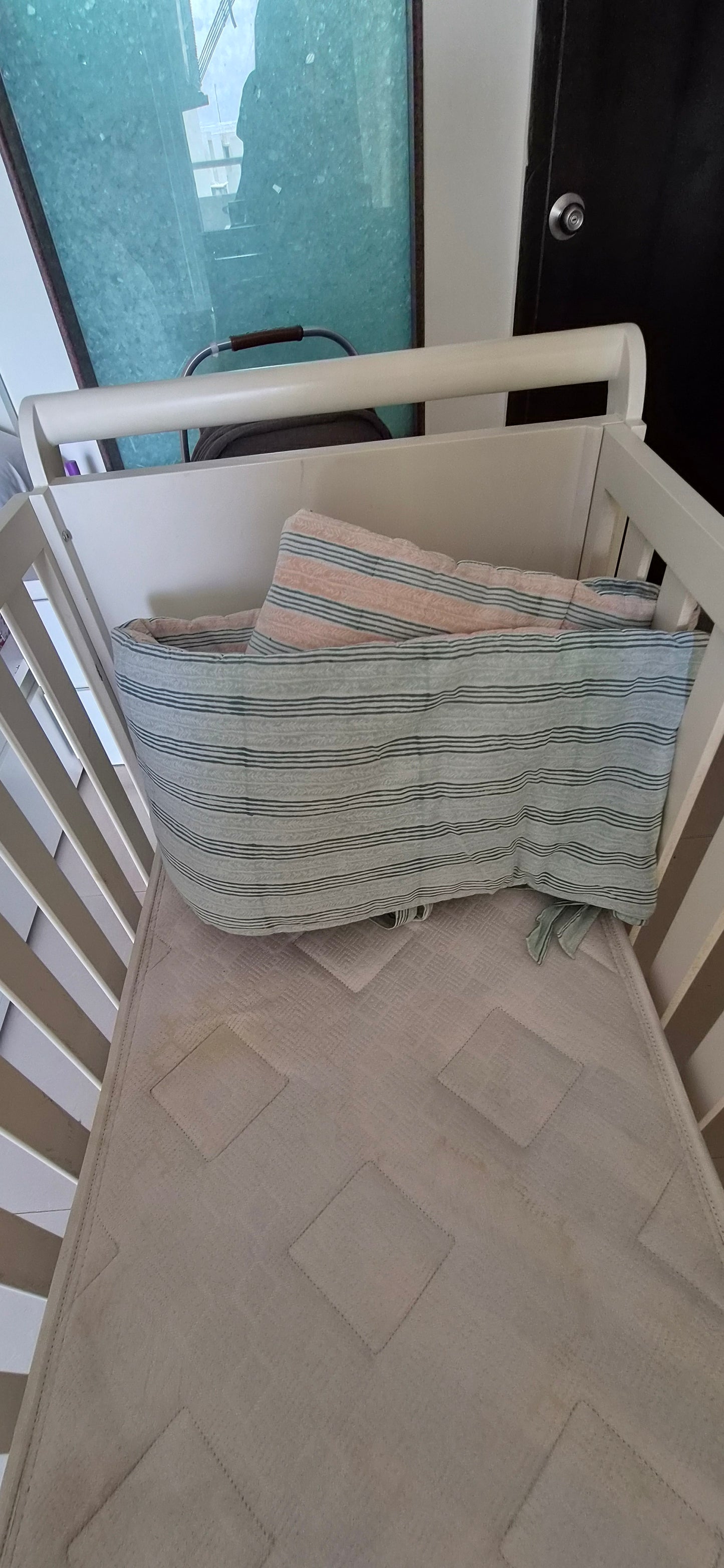 Tbs baby studio dove cot/crib for baby