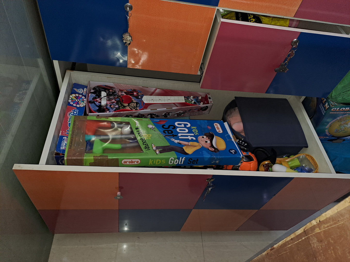 Custom Made Kids Wardrobe  ( Century ply wood Sainik 710 )