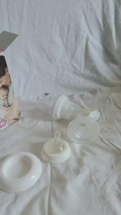 Chicco Natural Feeling Manual Breast Pump for Breastfeeding Mothers | BPA Free
