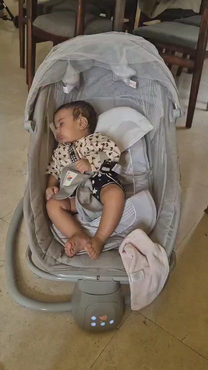 MASTELA Deluxe 4 in 1 Swing & Rocker | 0-3 Years, 2024, Excellent Condition