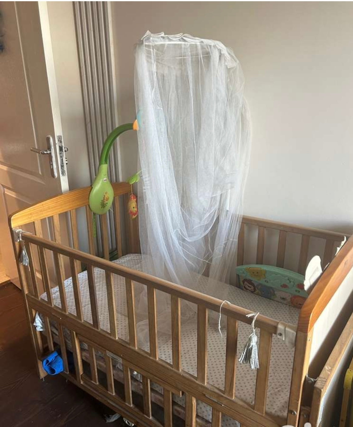 FirstCry Baby Cot with Rocker, Mattress & Diaper Station