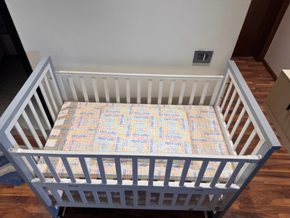 Hunyhuny Pinewood Multifunctional Baby Bed / Crib With Rocking Cot
