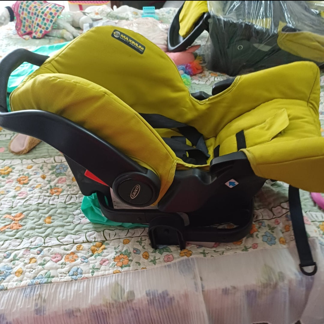 Graco infant car seat / carry cot Stroller / Pram