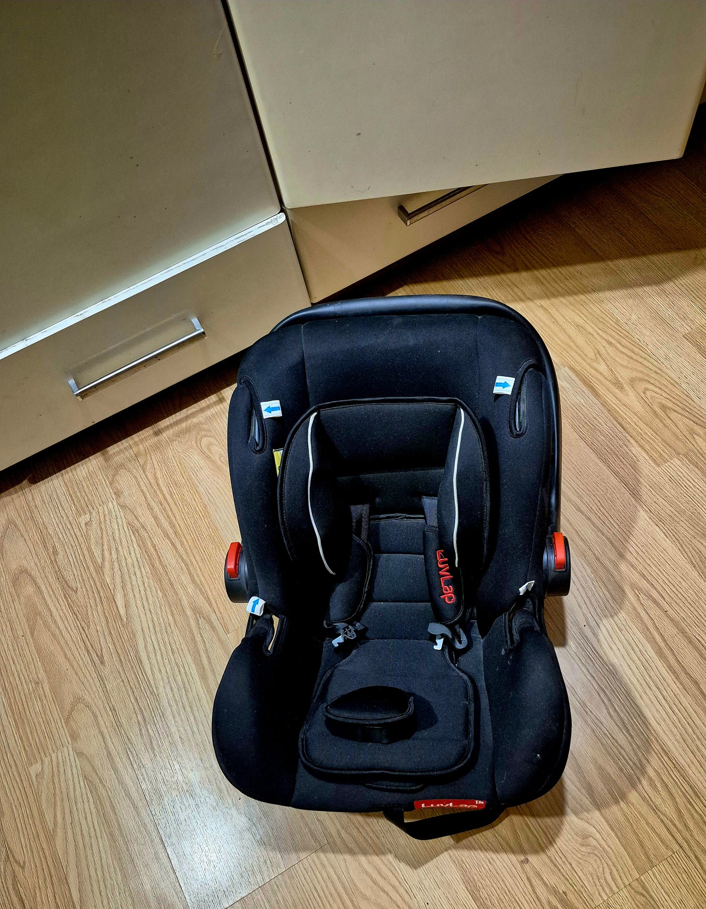 LuvLap Infant Baby Car Seat Cum Carry Cot